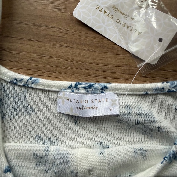 NWT Altar'd State Floral Gina Brandi - Picture 4 of 6